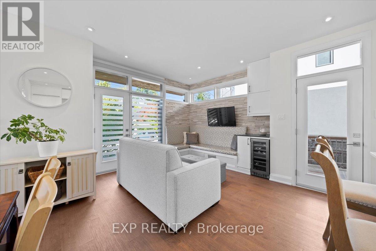 365 Winston Avenue, Ottawa, Ontario  K2A 1Y7 - Photo 13 - X12466440