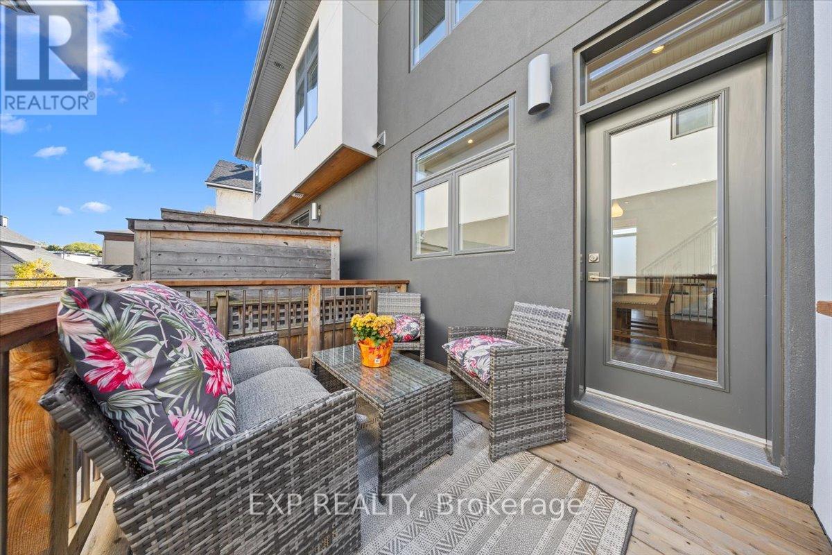 365 Winston Avenue, Ottawa, Ontario  K2A 1Y7 - Photo 17 - X12466440