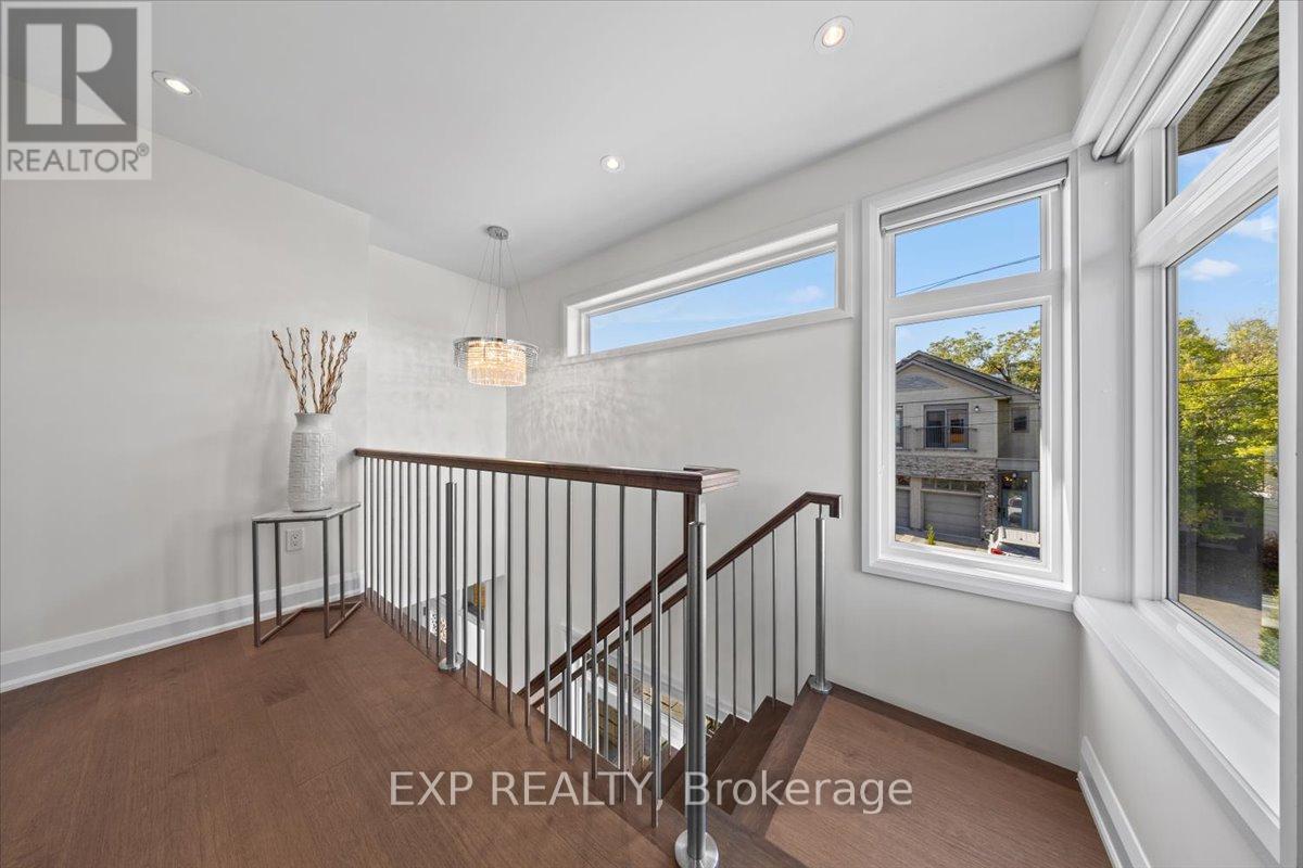 365 Winston Avenue, Ottawa, Ontario  K2A 1Y7 - Photo 19 - X12466440