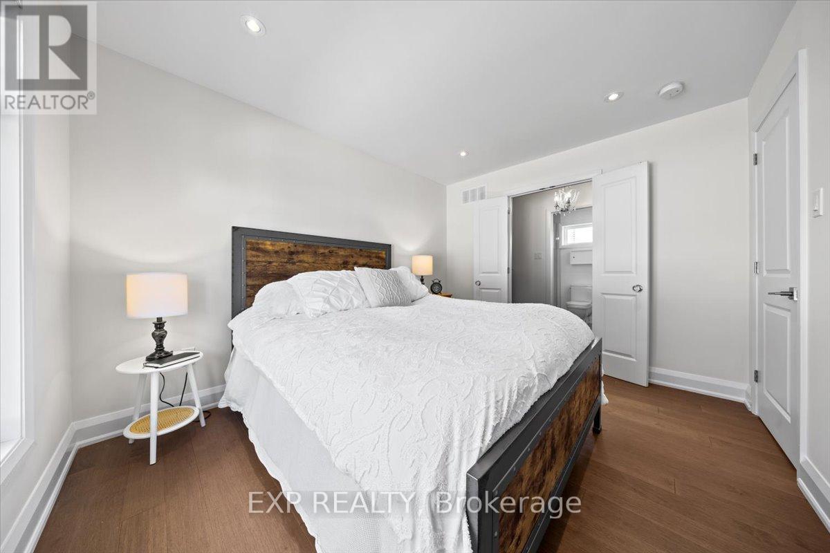 365 Winston Avenue, Ottawa, Ontario  K2A 1Y7 - Photo 24 - X12466440