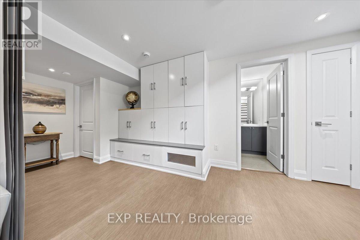 365 Winston Avenue, Ottawa, Ontario  K2A 1Y7 - Photo 33 - X12466440