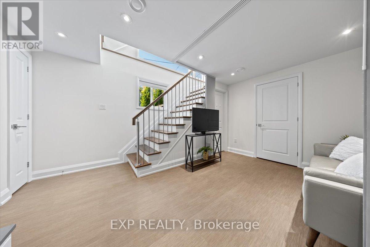 365 Winston Avenue, Ottawa, Ontario  K2A 1Y7 - Photo 35 - X12466440