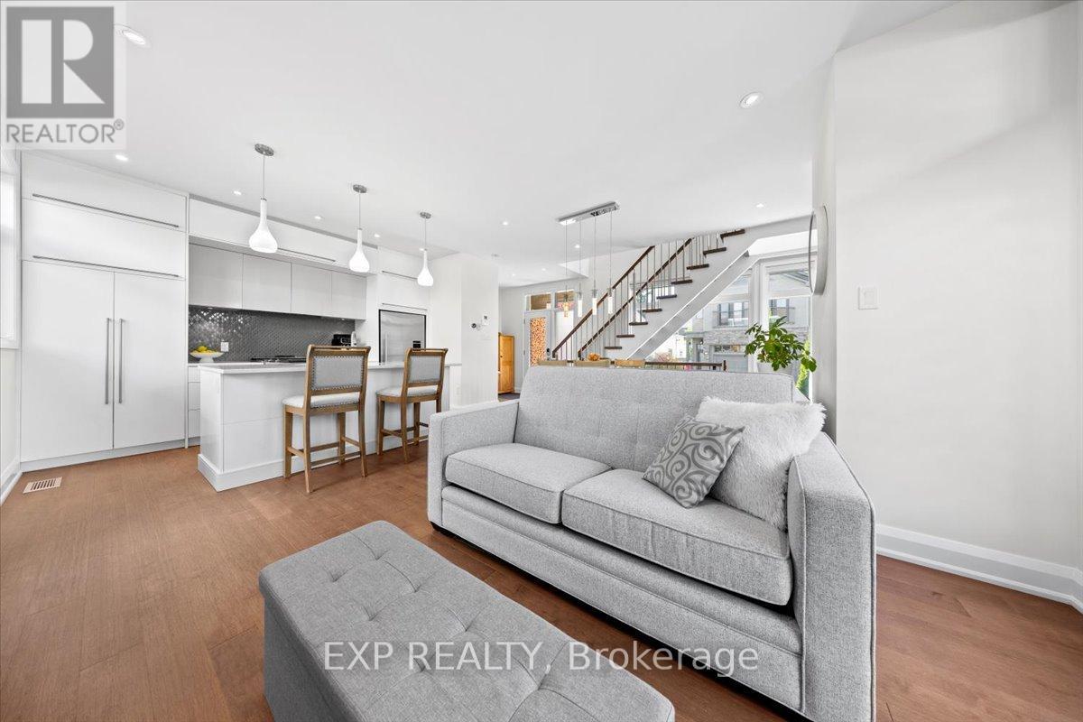 365 Winston Avenue, Ottawa, Ontario  K2A 1Y7 - Photo 8 - X12466440