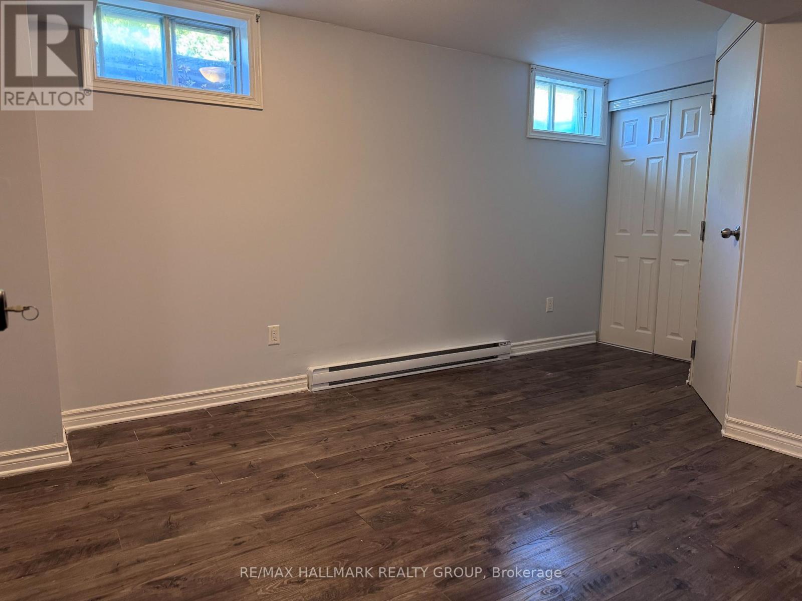 820-B Willow Avenue, Ottawa, Ontario  K1E 1C7 - Photo 13 - X12466462