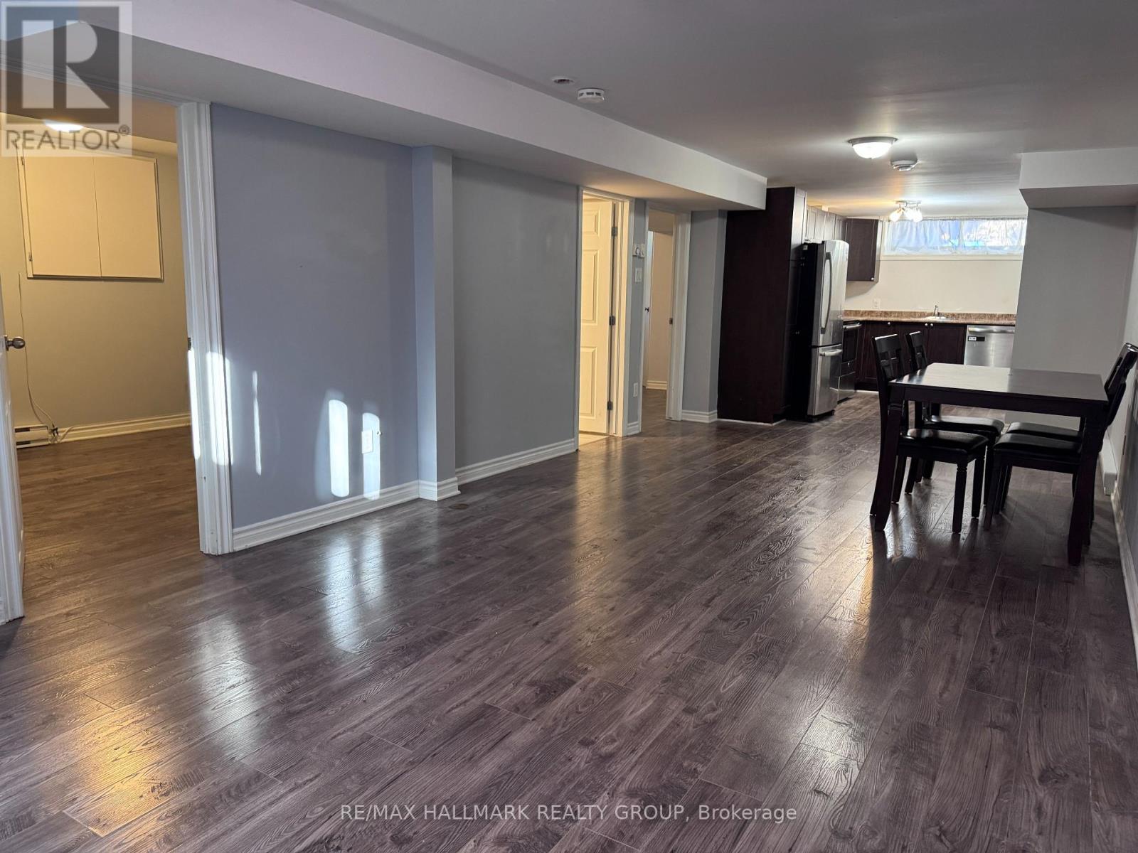 820-B Willow Avenue, Ottawa, Ontario  K1E 1C7 - Photo 6 - X12466462