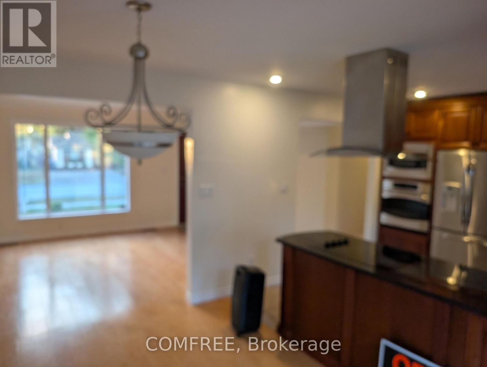 254 Grace Road, Tecumseh, Ontario  N8N 2G7 - Photo 4 - X12466490