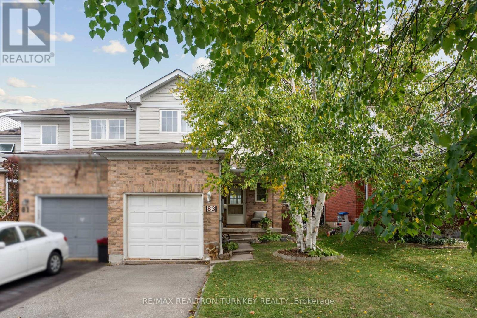 83 PICKETT CRESCENT, Barrie, Ontario