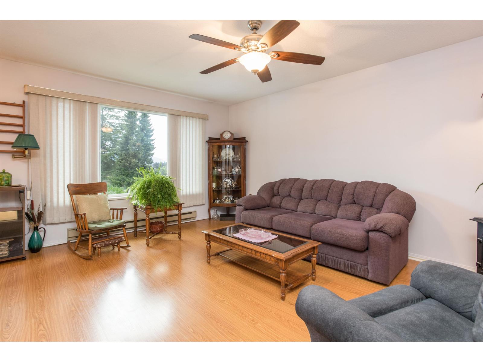 201 2853 Bourquin Crescent, Abbotsford, British Columbia  V2S 6H6 - Photo 2 - R3058504