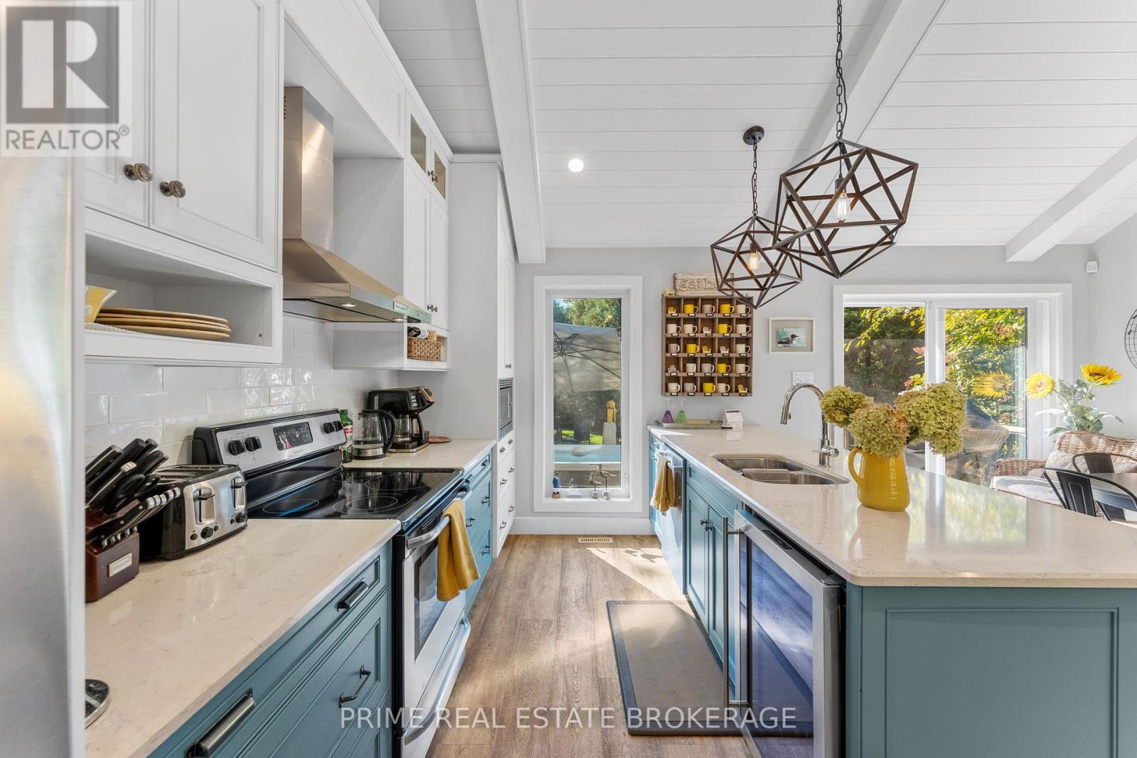 21 Chiniquy Street, Bluewater, Ontario  N0M 1G0 - Photo 12 - X12466352