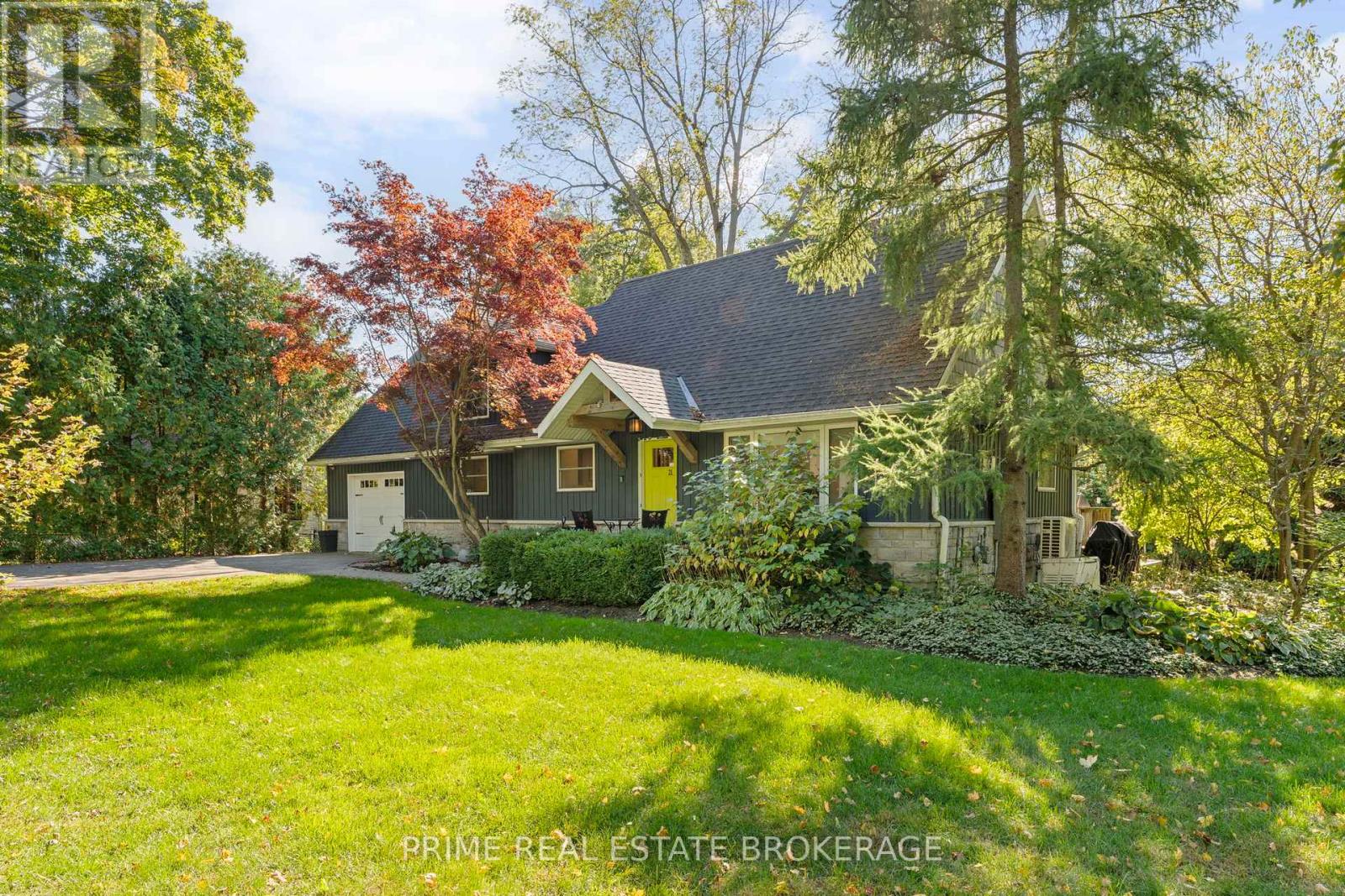 21 Chiniquy Street, Bluewater, Ontario  N0M 1G0 - Photo 2 - X12466352