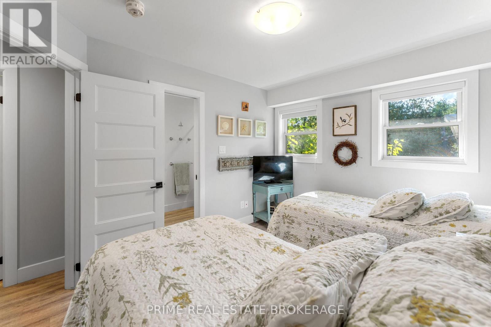 21 Chiniquy Street, Bluewater, Ontario  N0M 1G0 - Photo 23 - X12466352