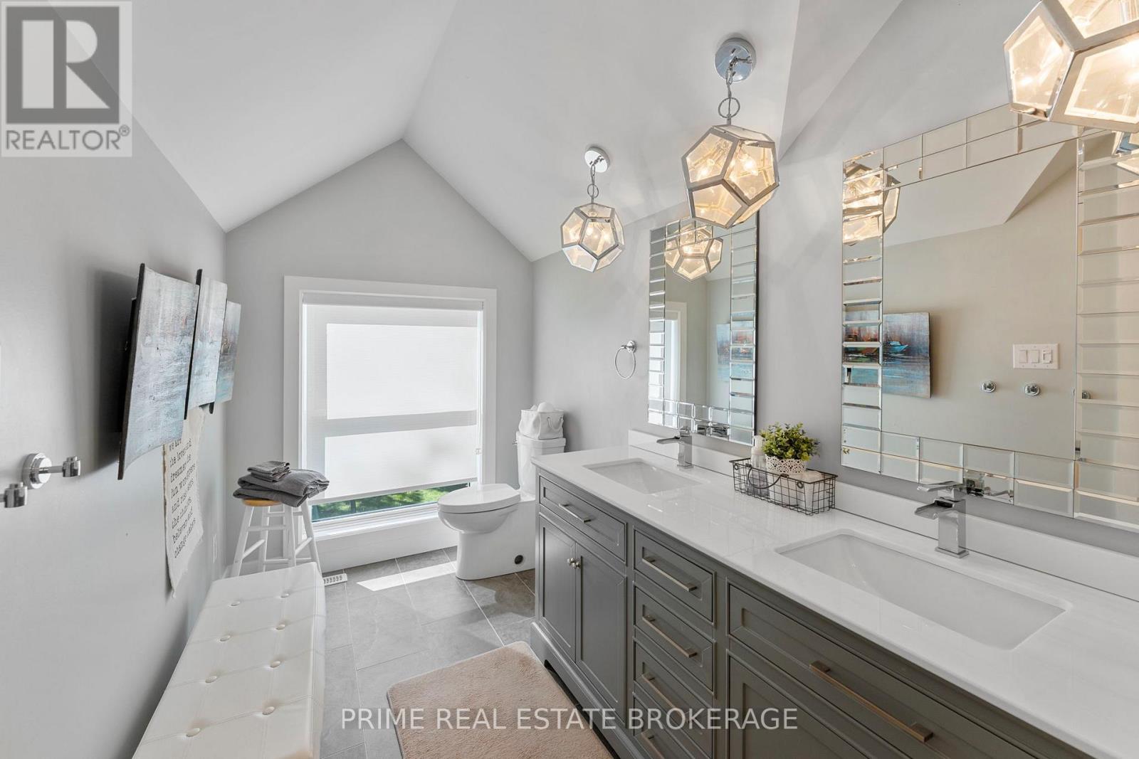 21 Chiniquy Street, Bluewater, Ontario  N0M 1G0 - Photo 26 - X12466352