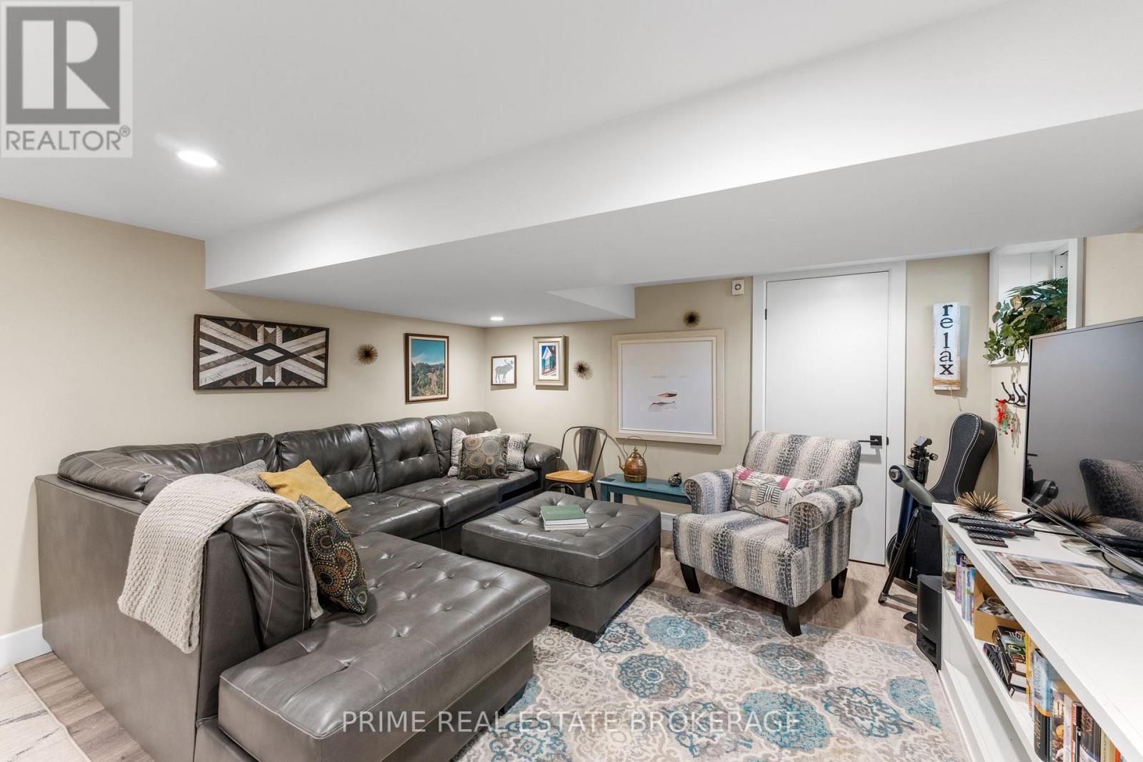 21 Chiniquy Street, Bluewater, Ontario  N0M 1G0 - Photo 31 - X12466352