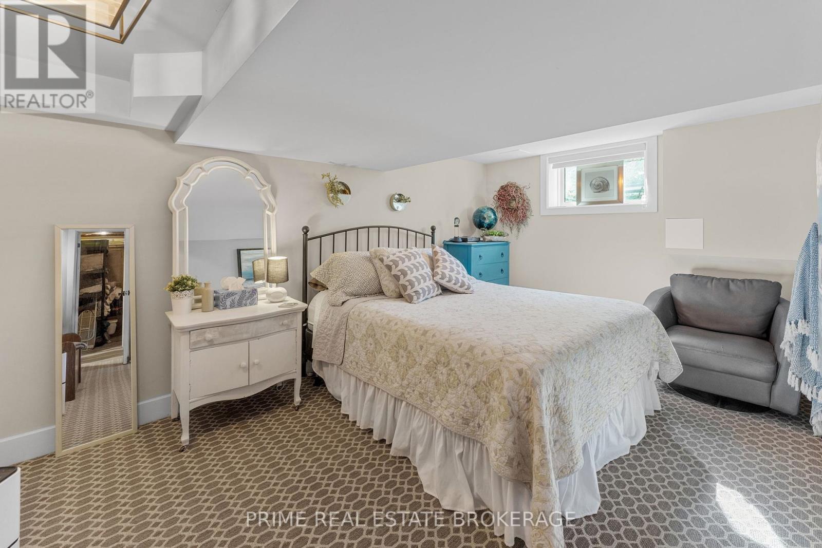 21 Chiniquy Street, Bluewater, Ontario  N0M 1G0 - Photo 32 - X12466352
