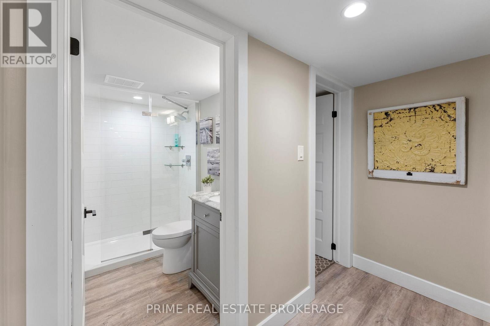 21 Chiniquy Street, Bluewater, Ontario  N0M 1G0 - Photo 34 - X12466352