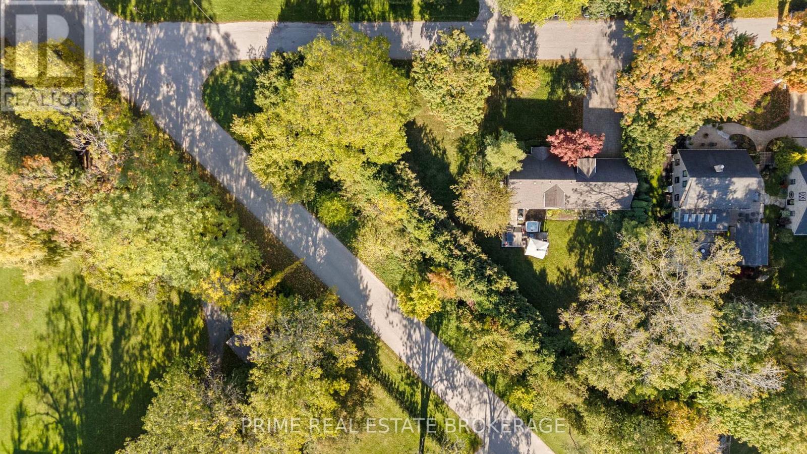 21 Chiniquy Street, Bluewater, Ontario  N0M 1G0 - Photo 44 - X12466352