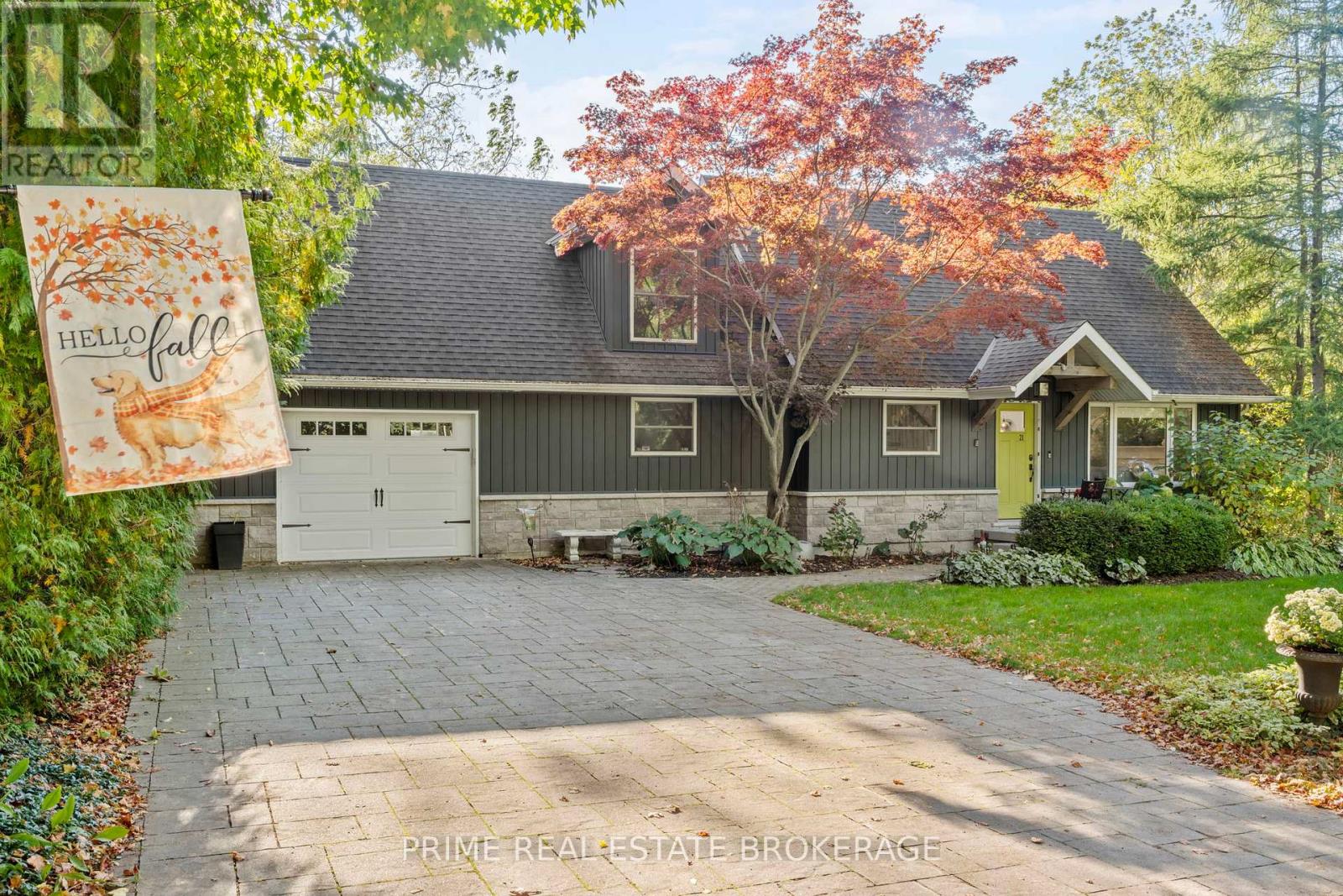 21 Chiniquy Street, Bluewater, Ontario  N0M 1G0 - Photo 49 - X12466352