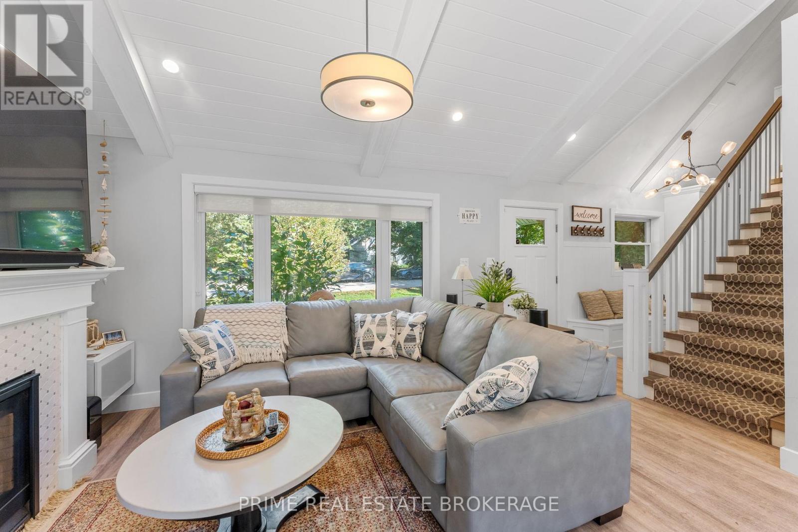 21 Chiniquy Street, Bluewater, Ontario  N0M 1G0 - Photo 6 - X12466352