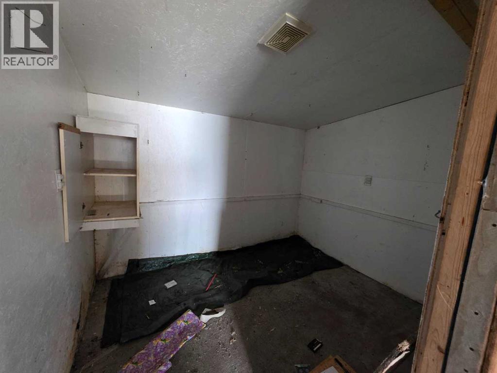 126 1 Street, Turin, Alberta  T0K 2H0 - Photo 31 - A2264824