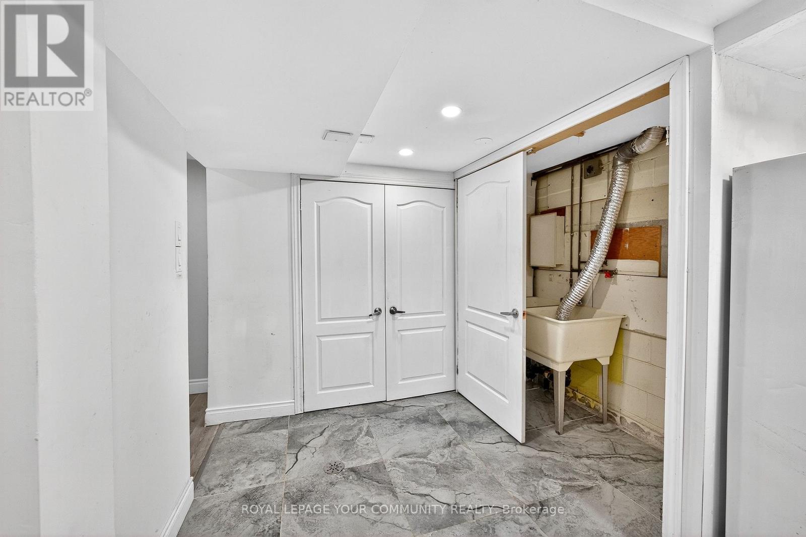 55 Milady Road, Toronto, Ontario  M9L 2H9 - Photo 25 - W12459246