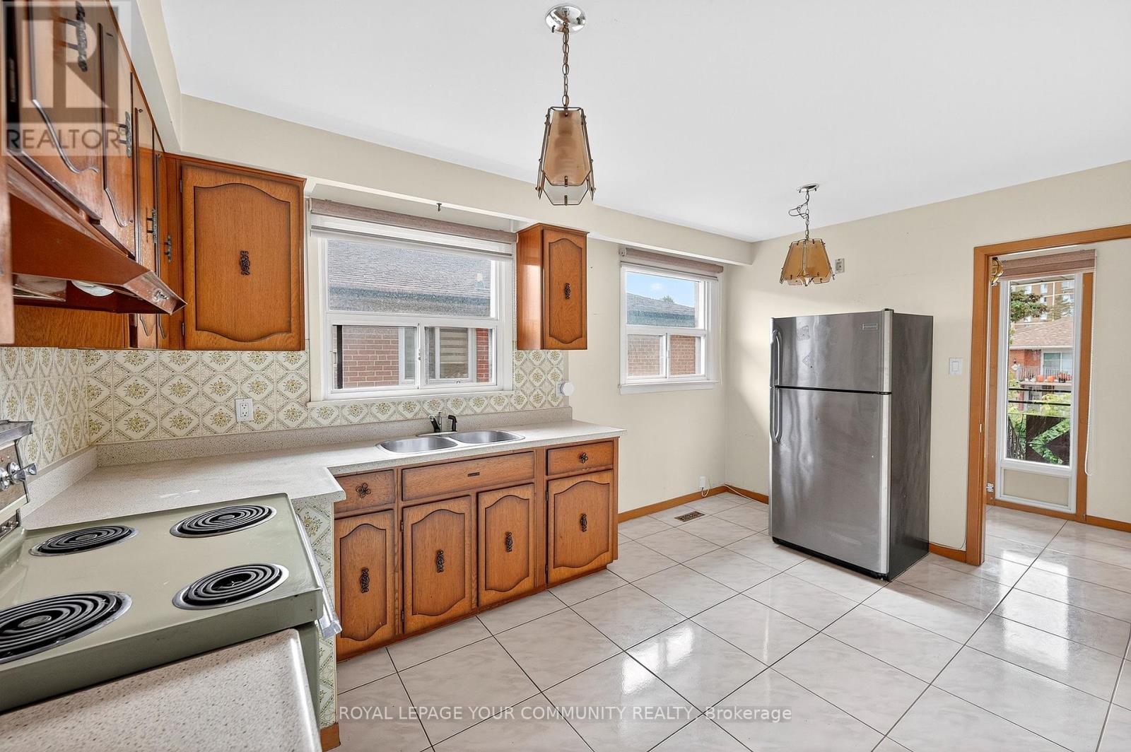 55 Milady Road, Toronto, Ontario  M9L 2H9 - Photo 13 - W12459246