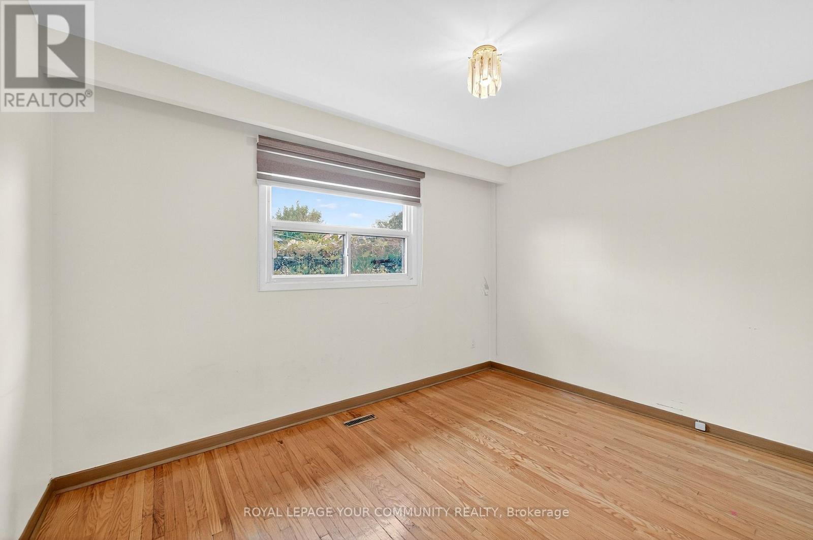 55 Milady Road, Toronto, Ontario  M9L 2H9 - Photo 15 - W12459246