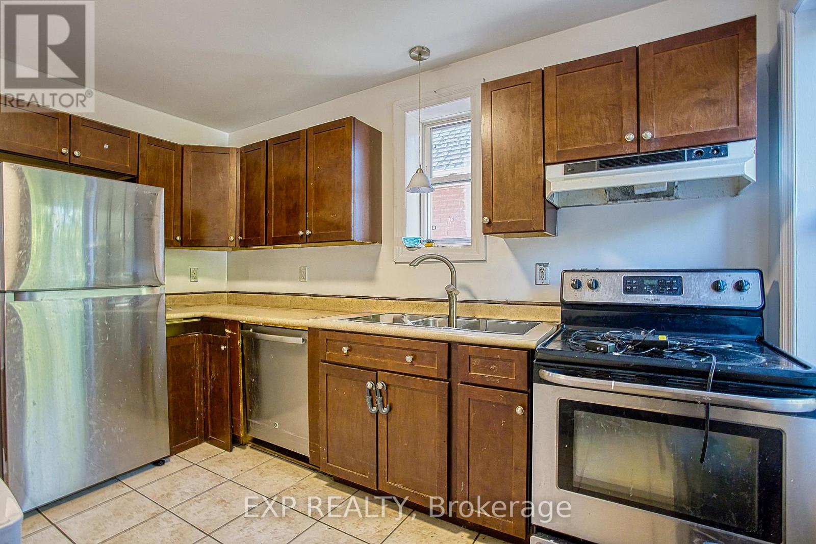 35 Cope Street, Hamilton, Ontario  L8H 5A8 - Photo 13 - X12466032