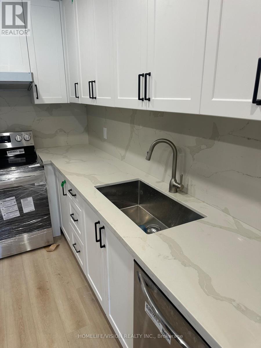 2877a St Clair Avenue E, Toronto, Ontario  M4B 1N4 - Photo 13 - E12435483