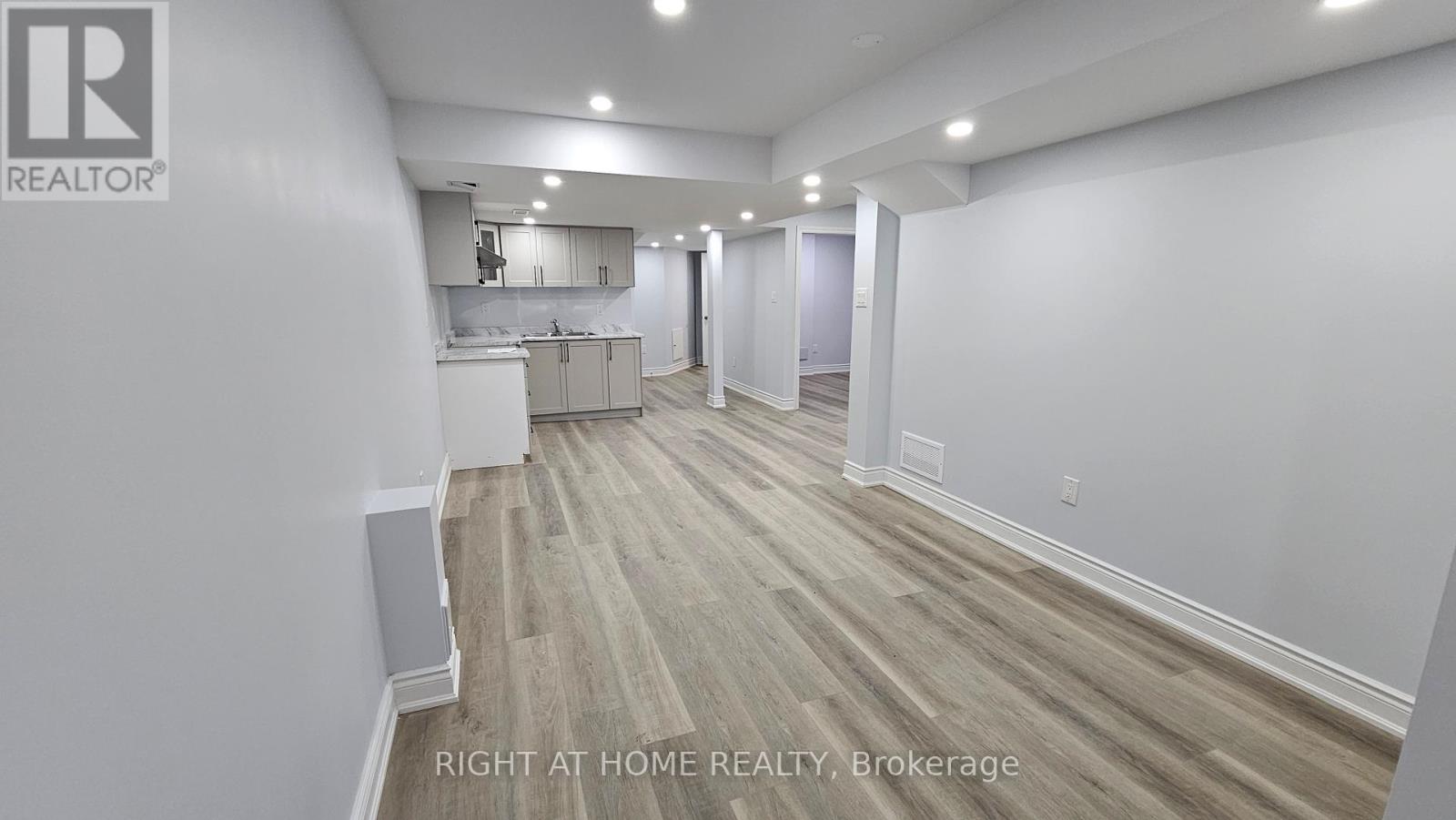 6 Marine Drive, Brampton, Ontario  L6R 2H6 - Photo 10 - W12466293