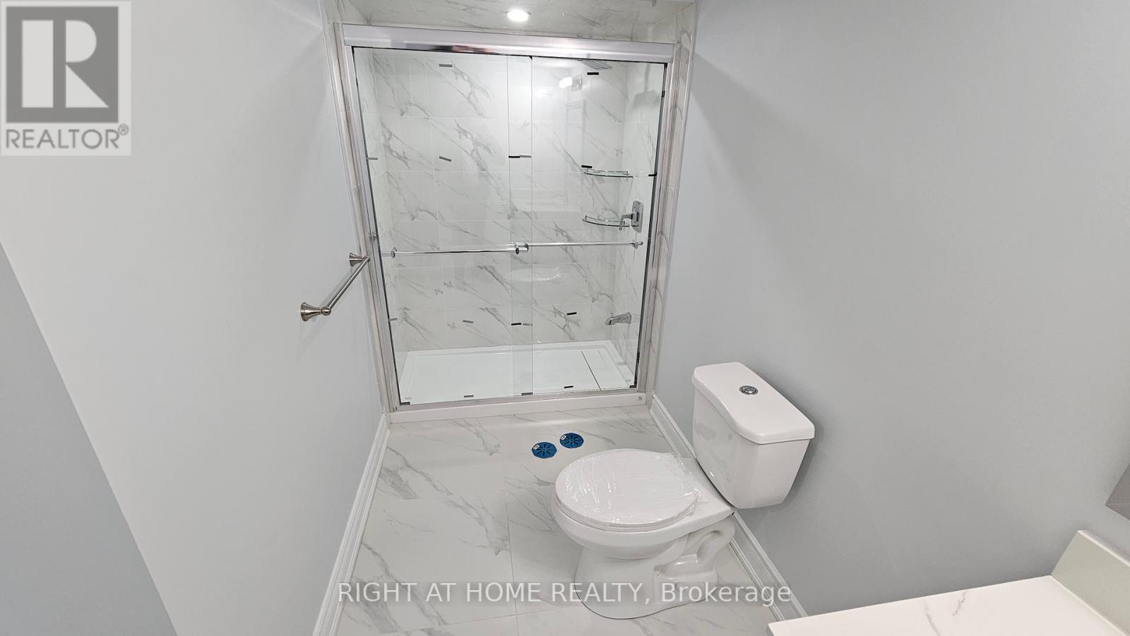 6 Marine Drive, Brampton, Ontario  L6R 2H6 - Photo 28 - W12466293