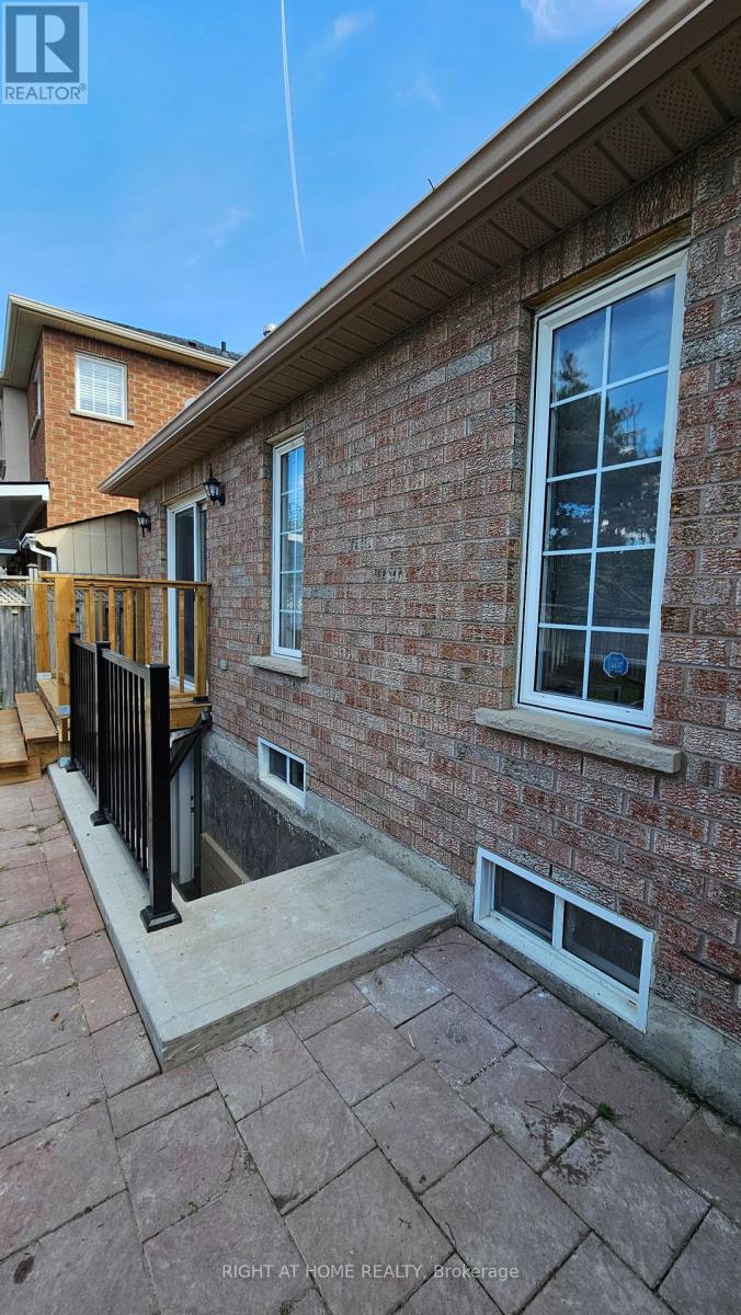 6 Marine Drive, Brampton, Ontario  L6R 2H6 - Photo 3 - W12466293