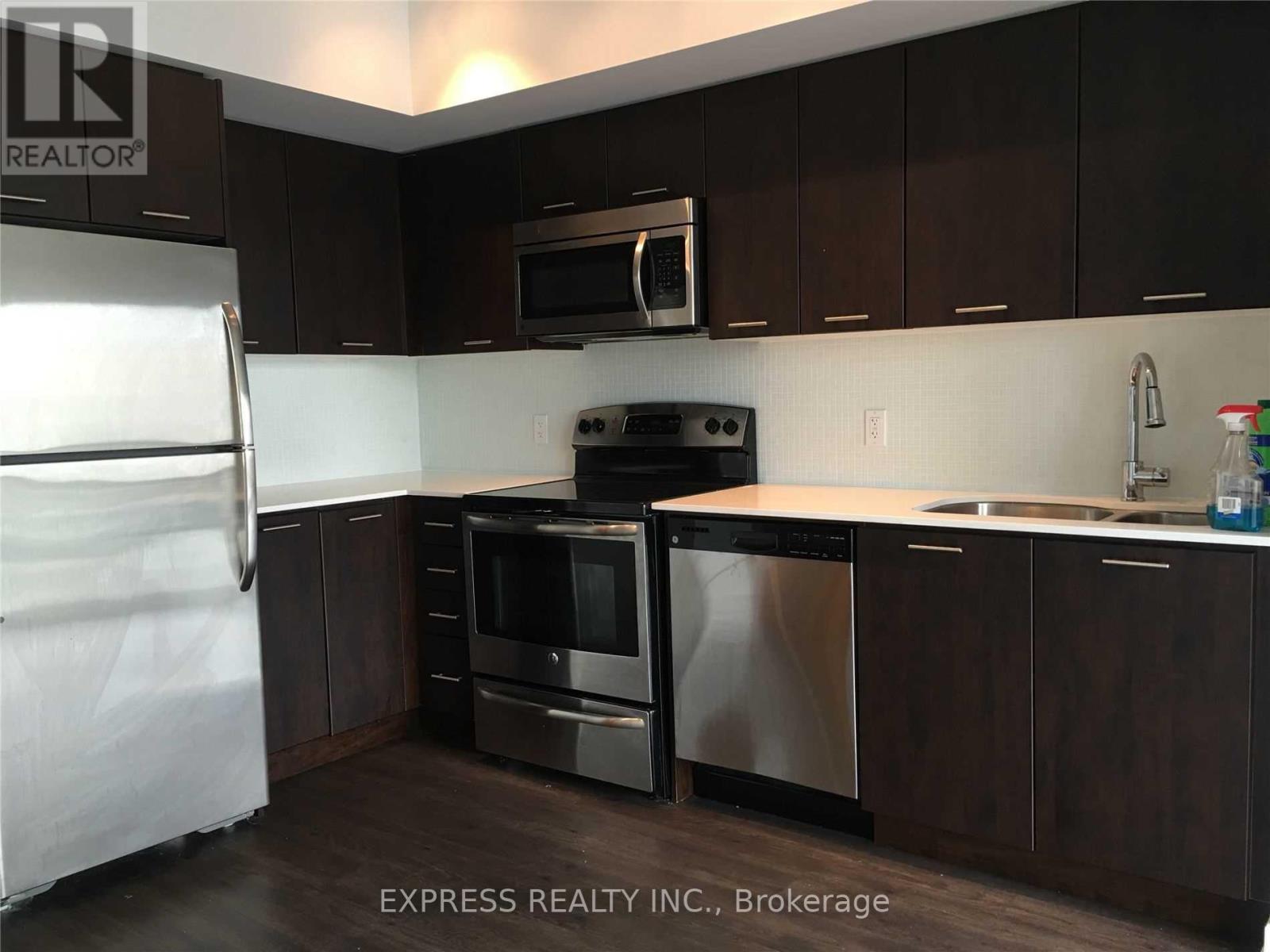 1605 - 2212 Lake Shore Boulevard W, Toronto, Ontario  M8V 0C2 - Photo 2 - W12466312