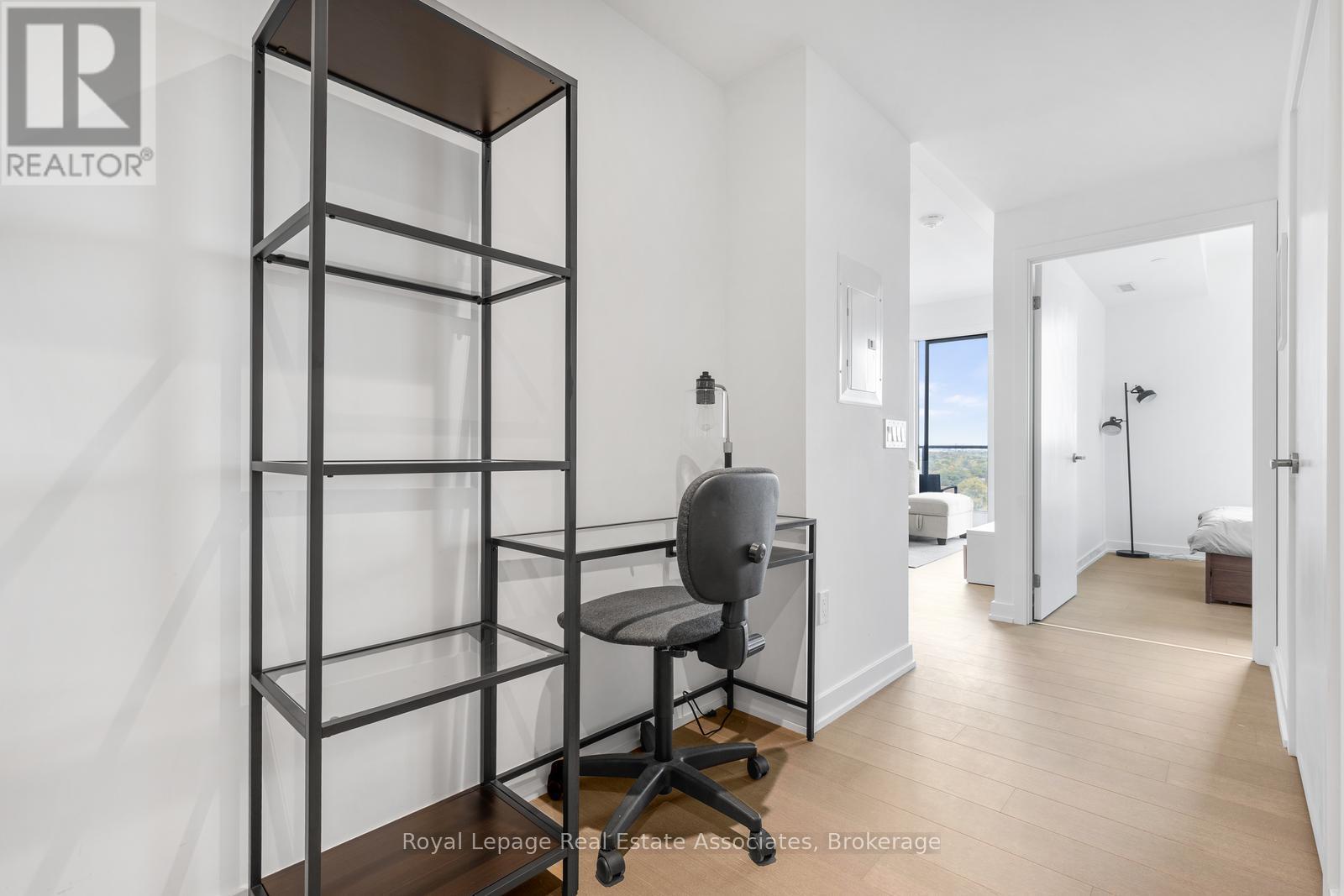 1302 - 28 Ann Street, Mississauga, Ontario  L5G 0E1 - Photo 19 - W12466315