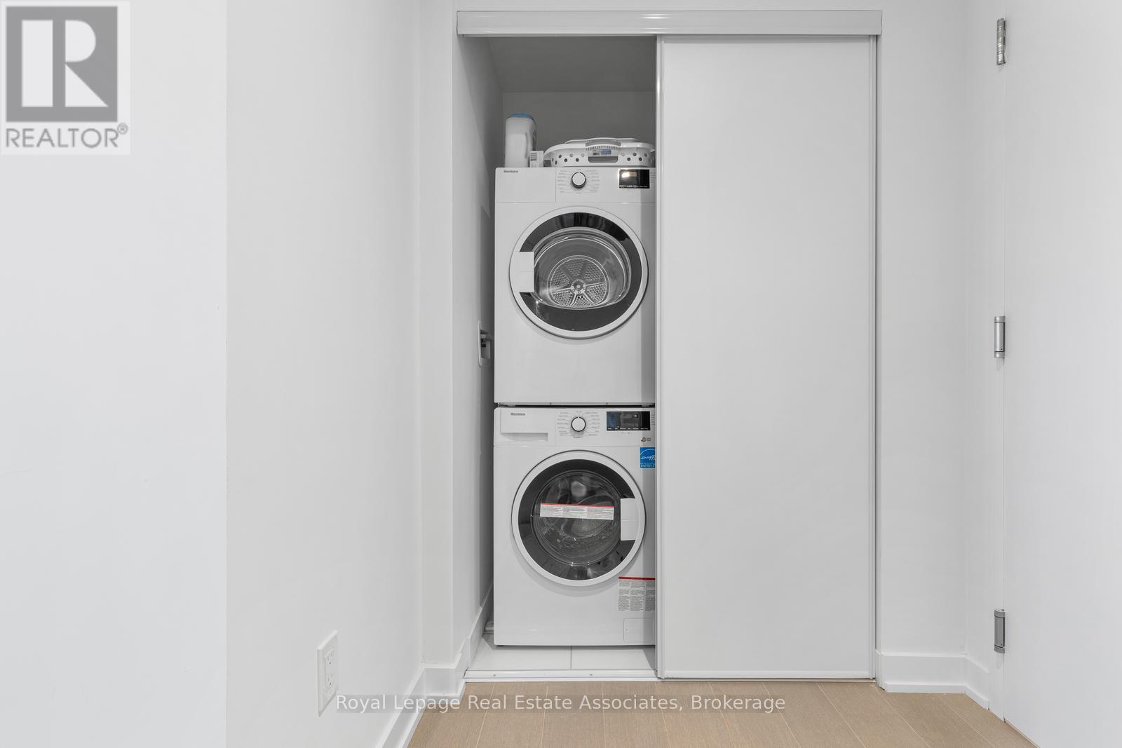 1302 - 28 Ann Street, Mississauga, Ontario  L5G 0E1 - Photo 21 - W12466315