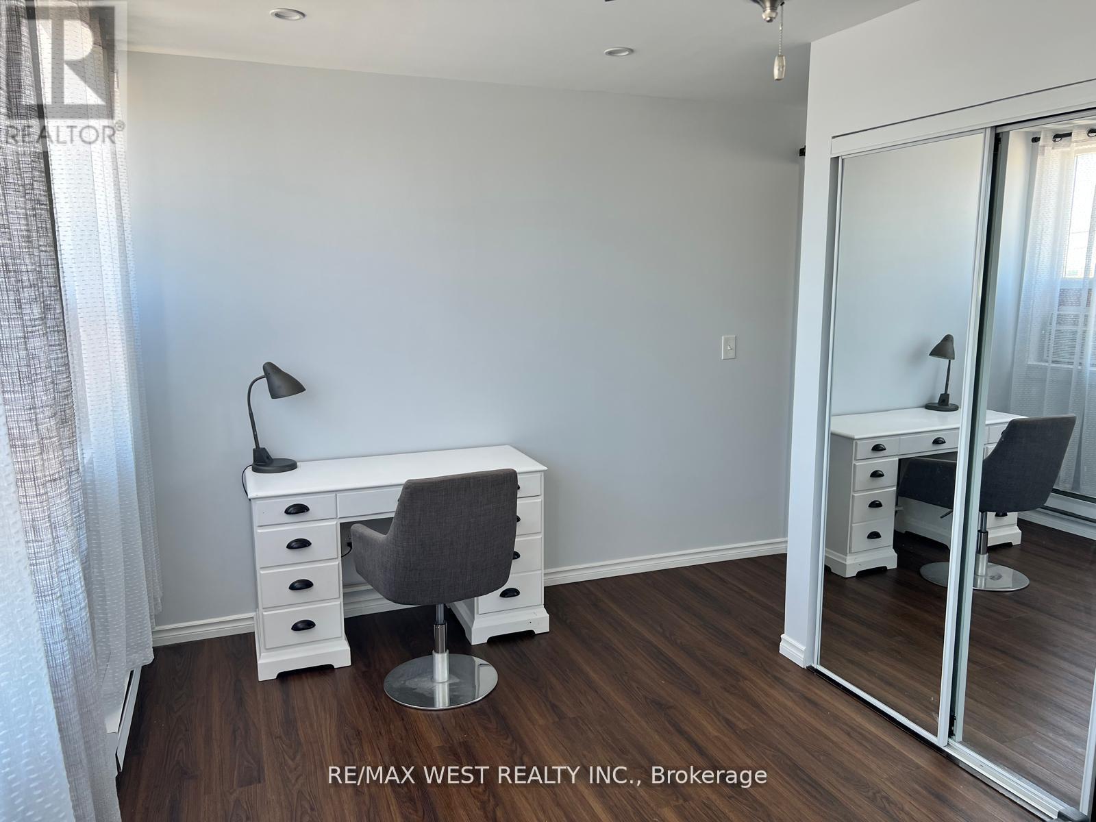 2 - 388 Browns Line, Toronto, Ontario  M8W 3T8 - Photo 5 - W12466327