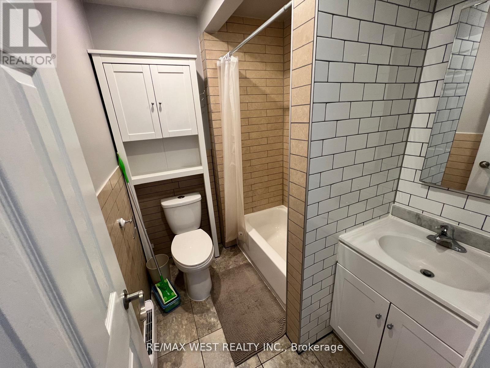2 - 388 Browns Line, Toronto, Ontario  M8W 3T8 - Photo 7 - W12466327