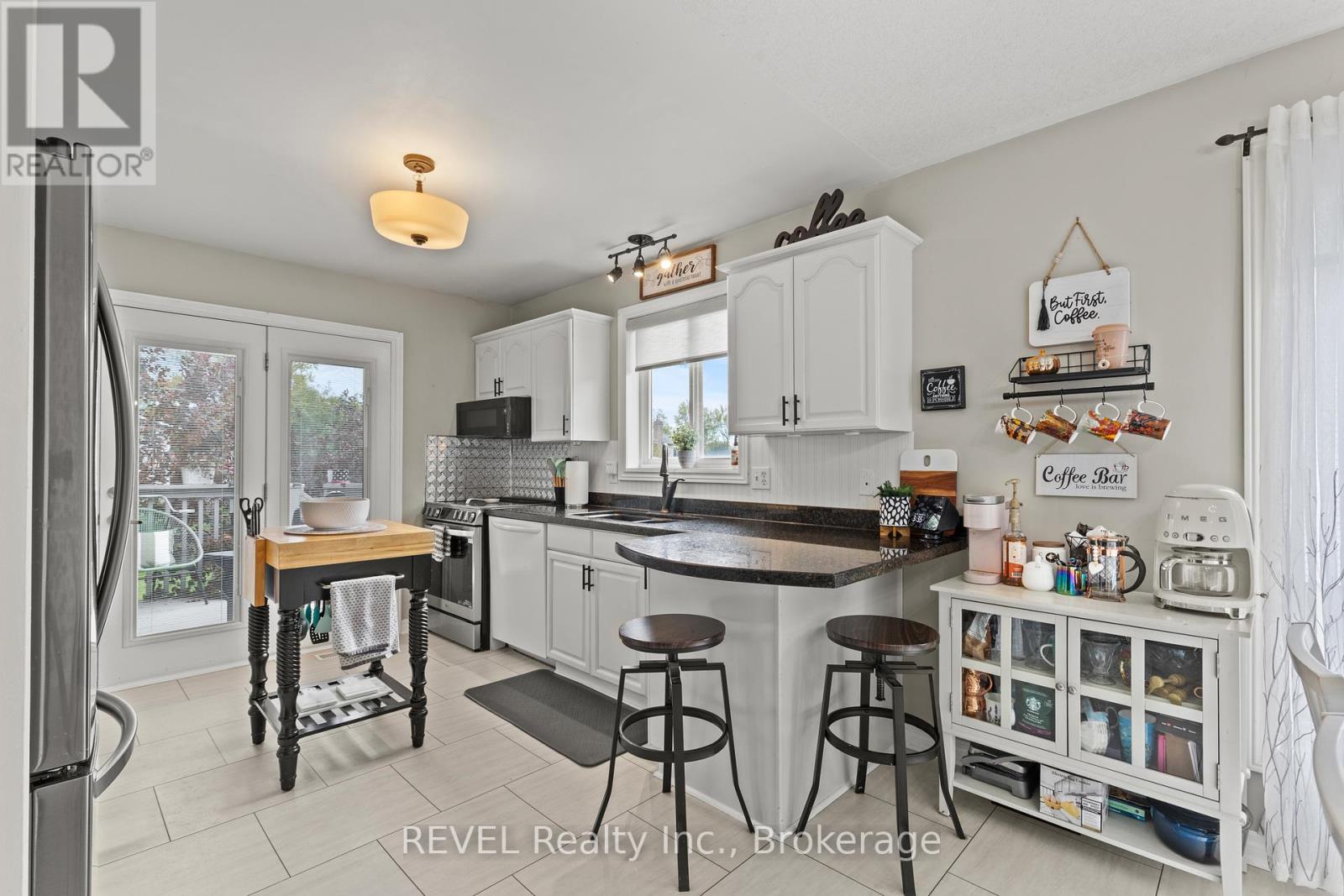 360 Antoinette Road, Fort Erie, Ontario  L2A 6S5 - Photo 11 - X12466371