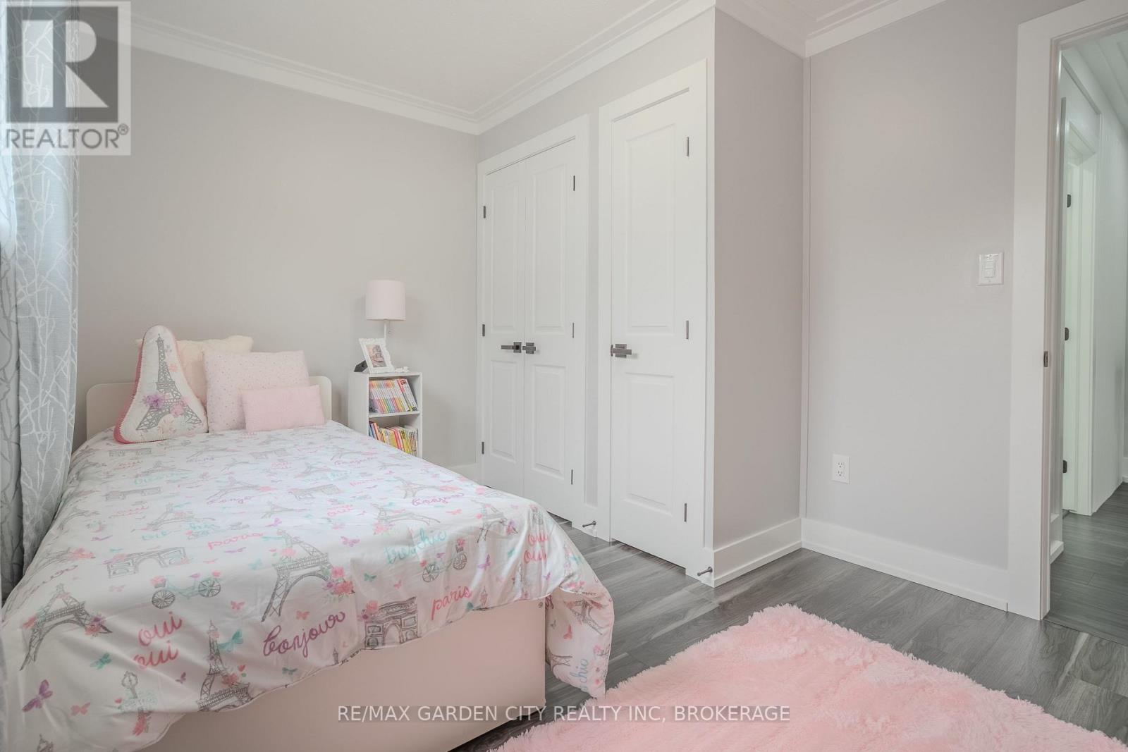 53 Brant Avenue, Welland, Ontario  L3C 6C6 - Photo 19 - X12466411