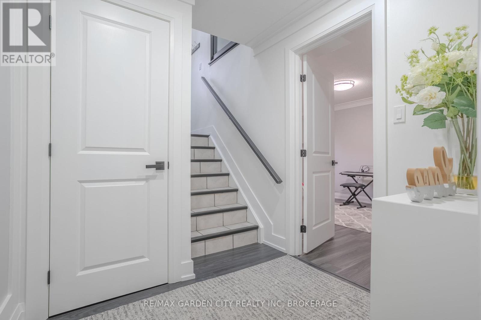 53 Brant Avenue, Welland, Ontario  L3C 6C6 - Photo 20 - X12466411
