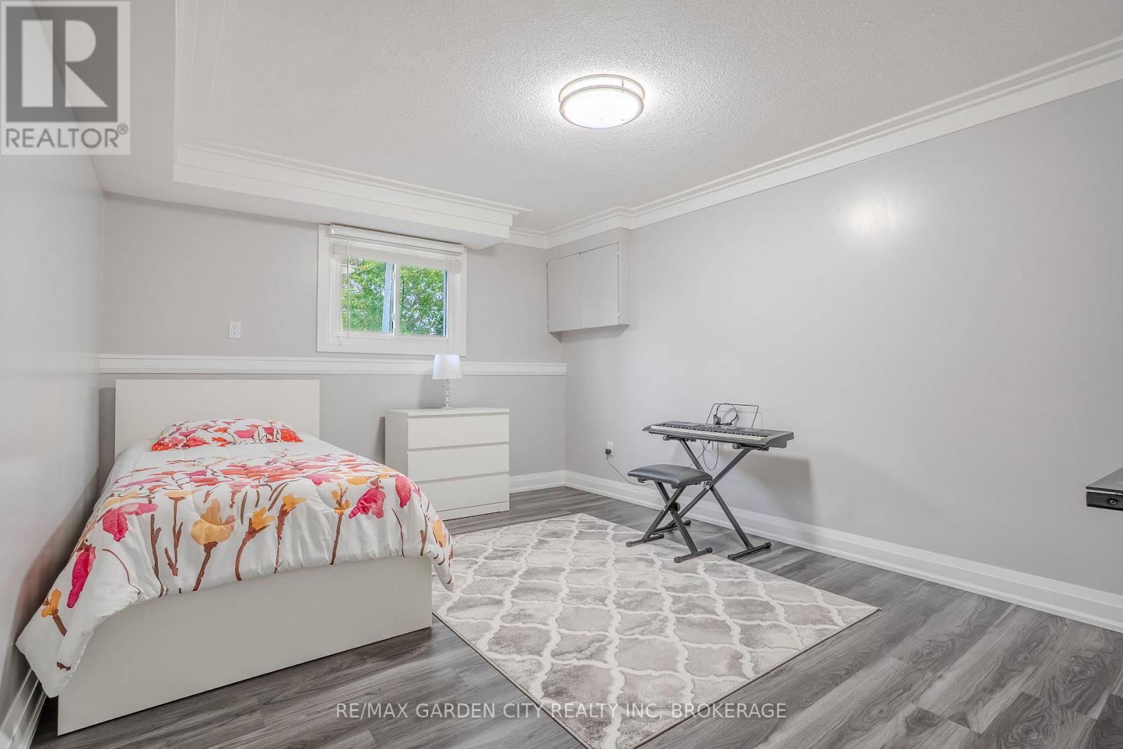 53 Brant Avenue, Welland, Ontario  L3C 6C6 - Photo 21 - X12466411