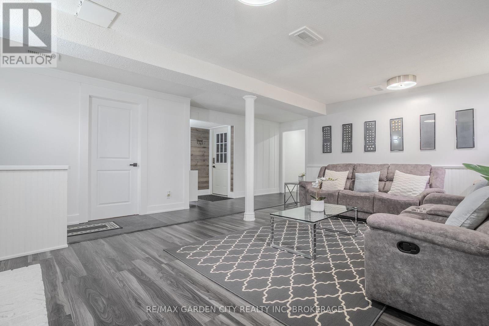 53 Brant Avenue, Welland, Ontario  L3C 6C6 - Photo 27 - X12466411
