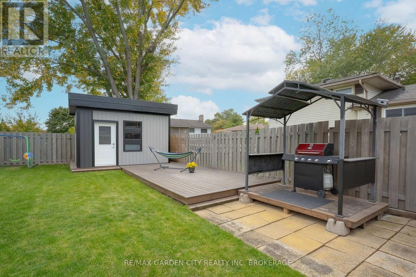 53 Brant Avenue, Welland, Ontario  L3C 6C6 - Photo 33 - X12466411