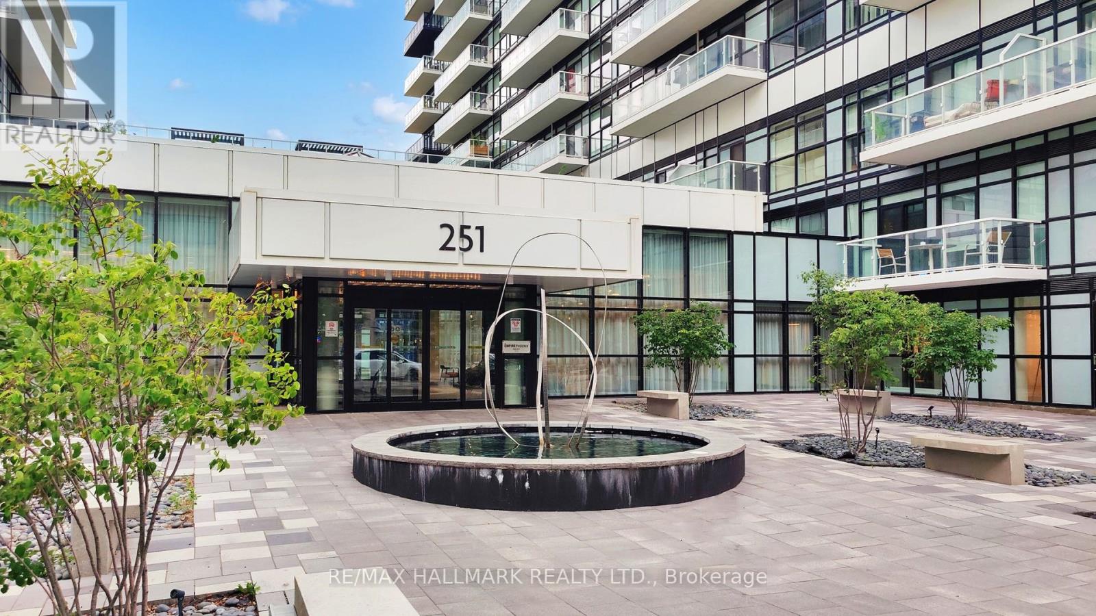 1407 - 251 Manitoba Street, Toronto, Ontario  M8Y 0C7 - Photo 4 - W12446571