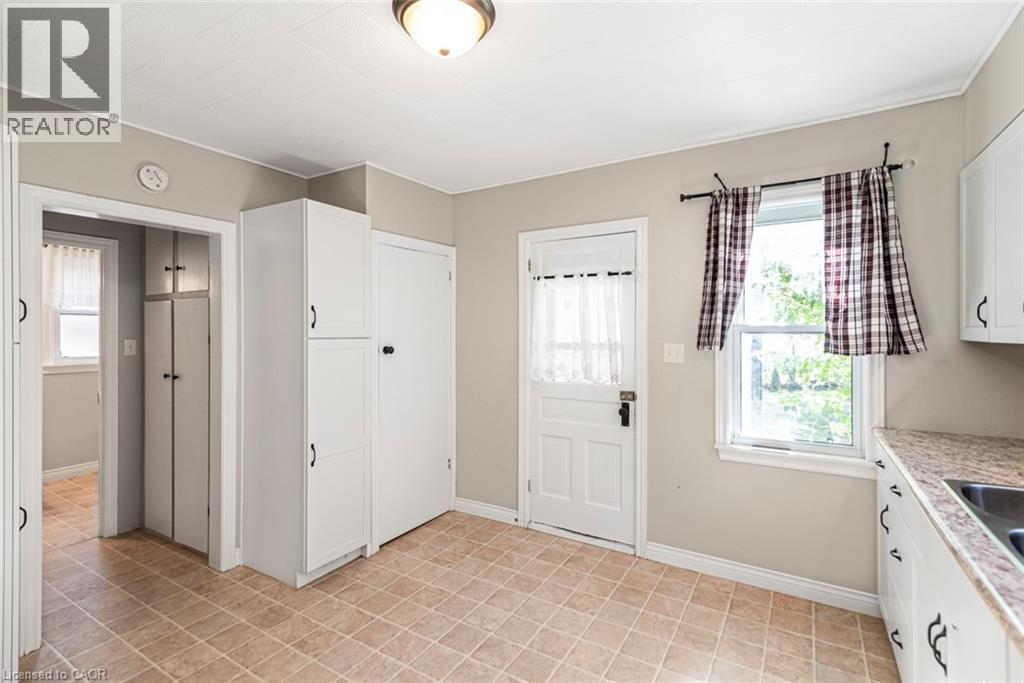 236 Grove Street, Simcoe, Ontario  N3Y 1K9 - Photo 16 - 40779770