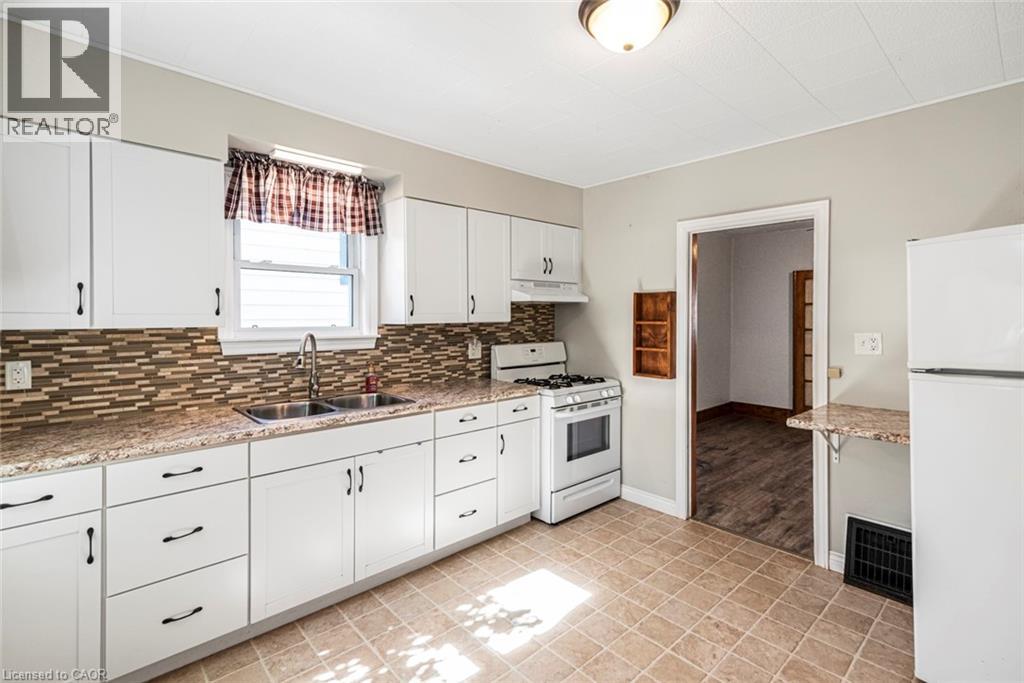 236 Grove Street, Simcoe, Ontario  N3Y 1K9 - Photo 17 - 40779770