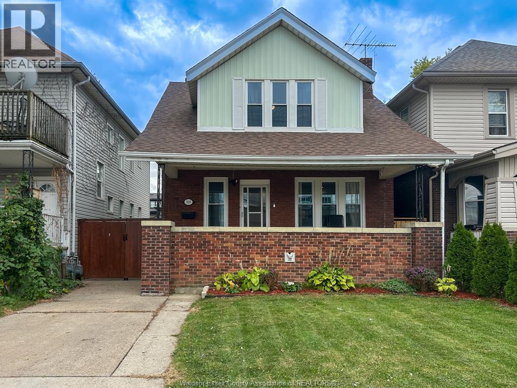 MLS# 25026258: 909 PELISSIER, Windsor, Canada
