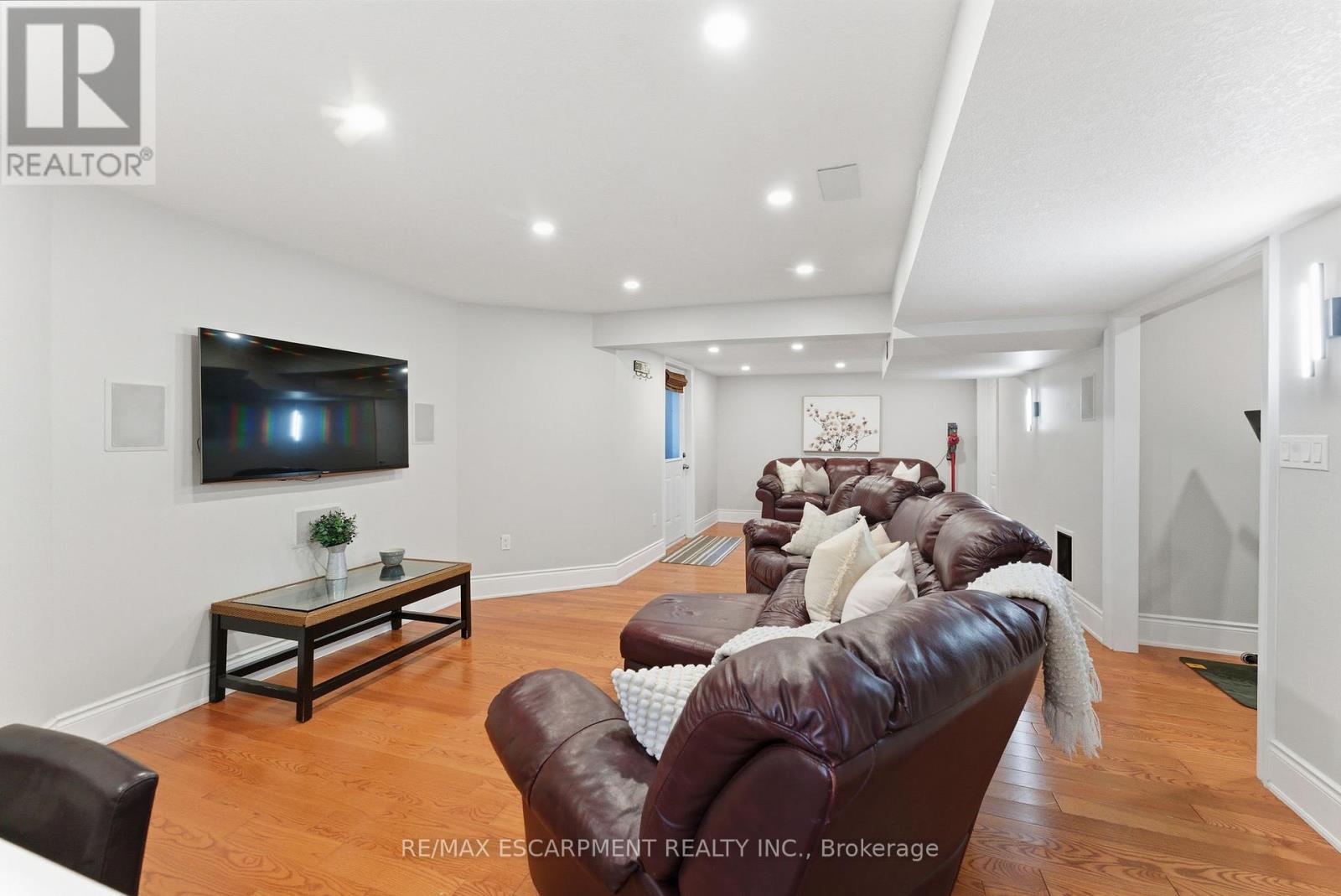 79 Commando Court, Hamilton, Ontario  L8B 0J6 - Photo 28 - X12466294