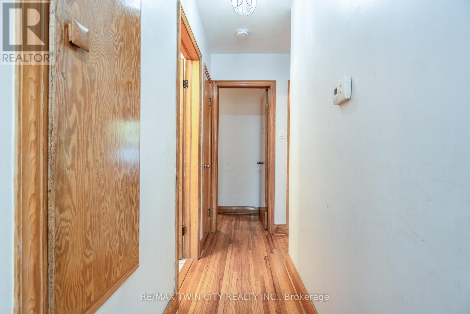 48 Christopher Drive, Cambridge, Ontario  N1R 4R6 - Photo 18 - X12466335