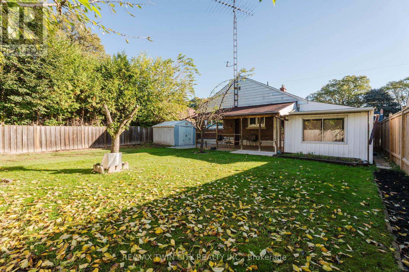 48 Christopher Drive, Cambridge, Ontario  N1R 4R6 - Photo 32 - X12466335