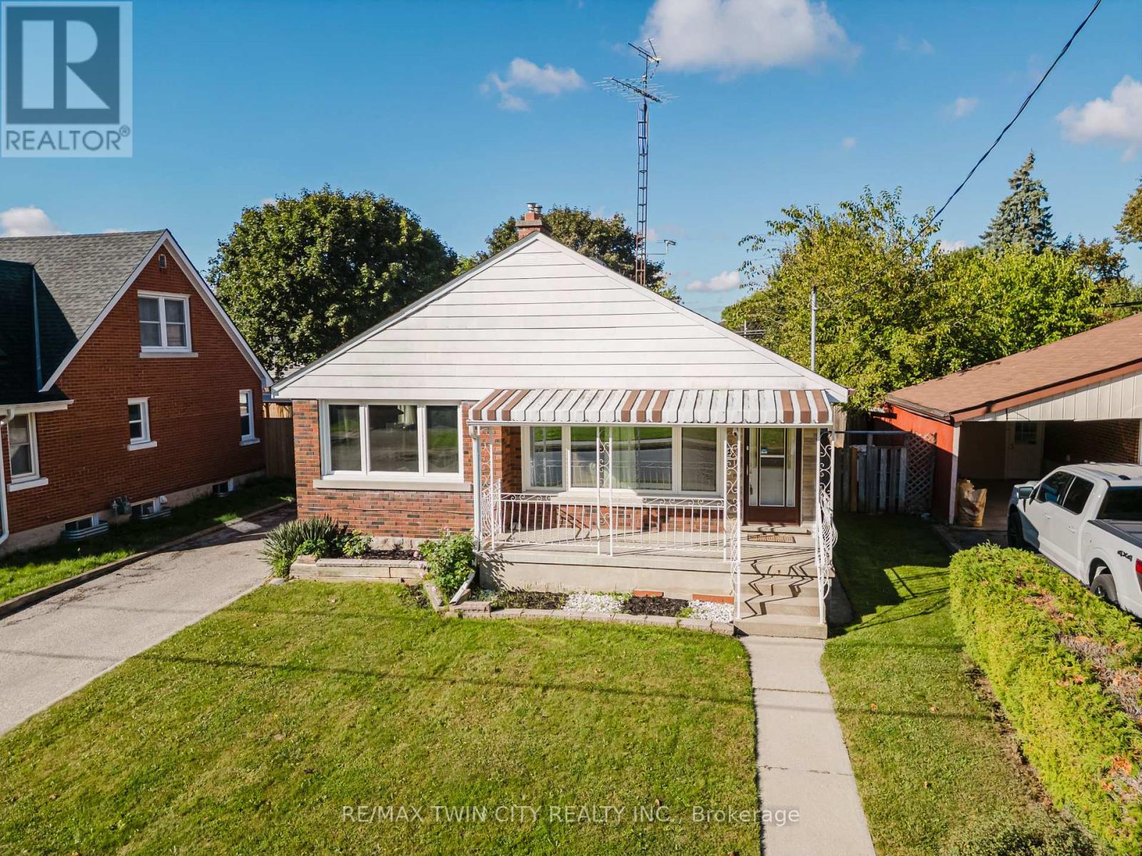 48 Christopher Drive, Cambridge, Ontario  N1R 4R6 - Photo 34 - X12466335